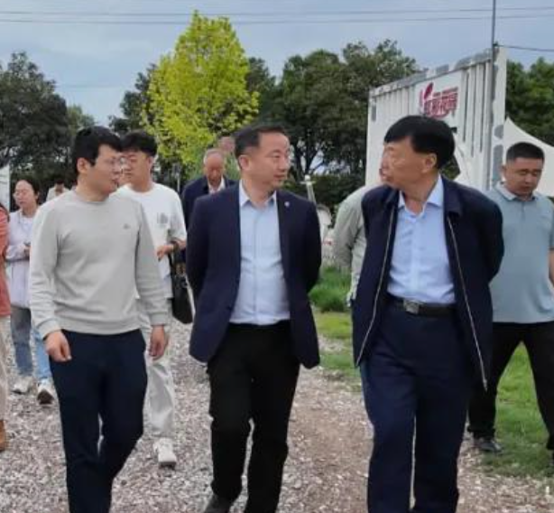 聚智赋能・共筑花业｜西安花卉产业交流座谈会在虹之彩花卉科技产业园圆满举办